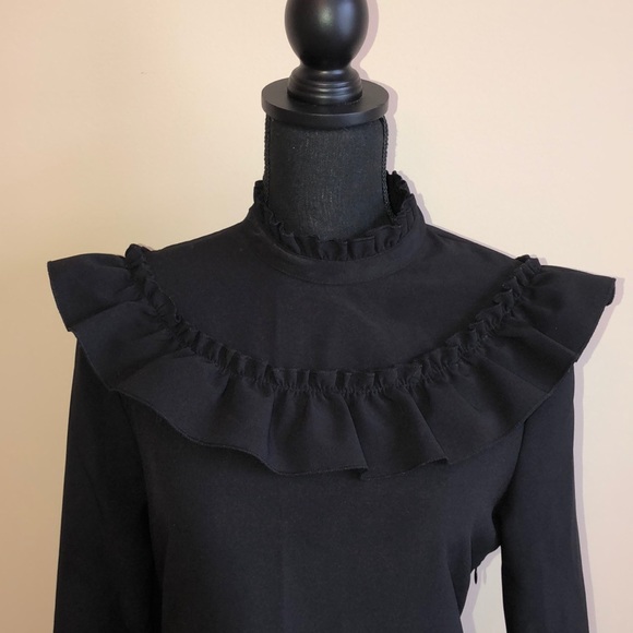 Stylish Ruffle Neck Dress 👗 - Picture 4 of 6